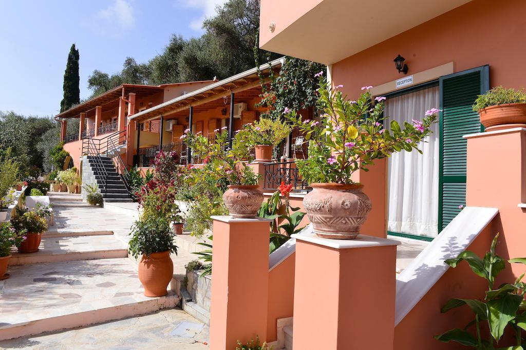 Paradise Apartments Палеокастрица Екстериор снимка