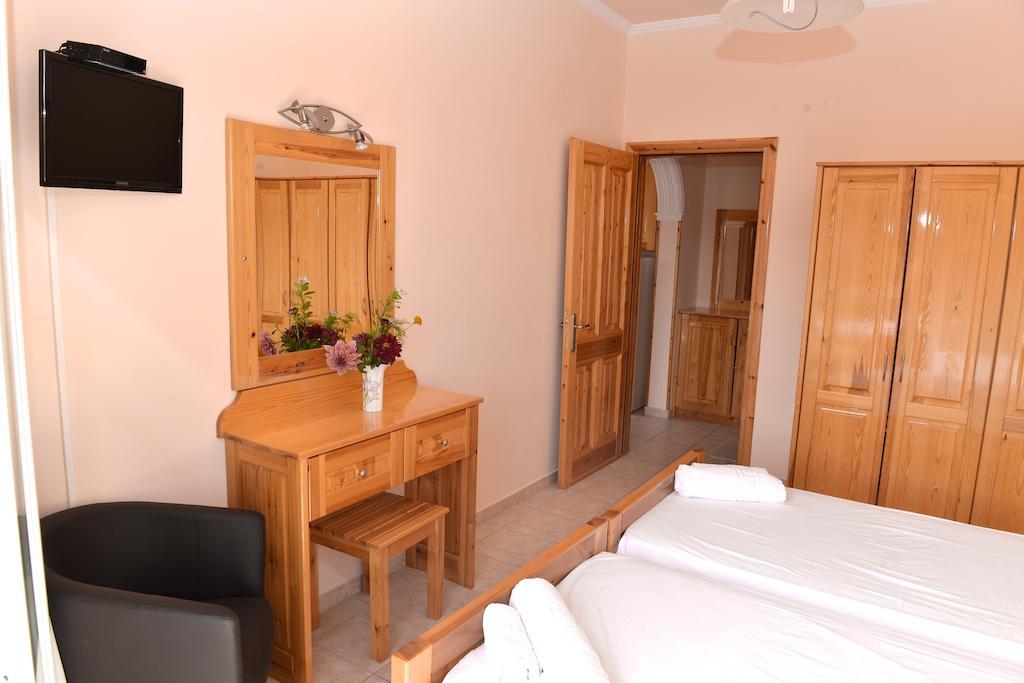 Paradise Apartments Палеокастрица Стая снимка